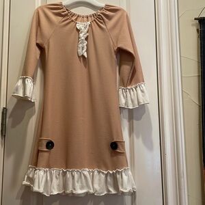 girls boutique 3/4 sleeve dress.